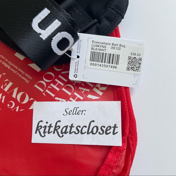 LAST ONES!! 🆕 NWT EXTENDED STRAP lululemon everywhere belt bag - black/white - Picture 8 of 15